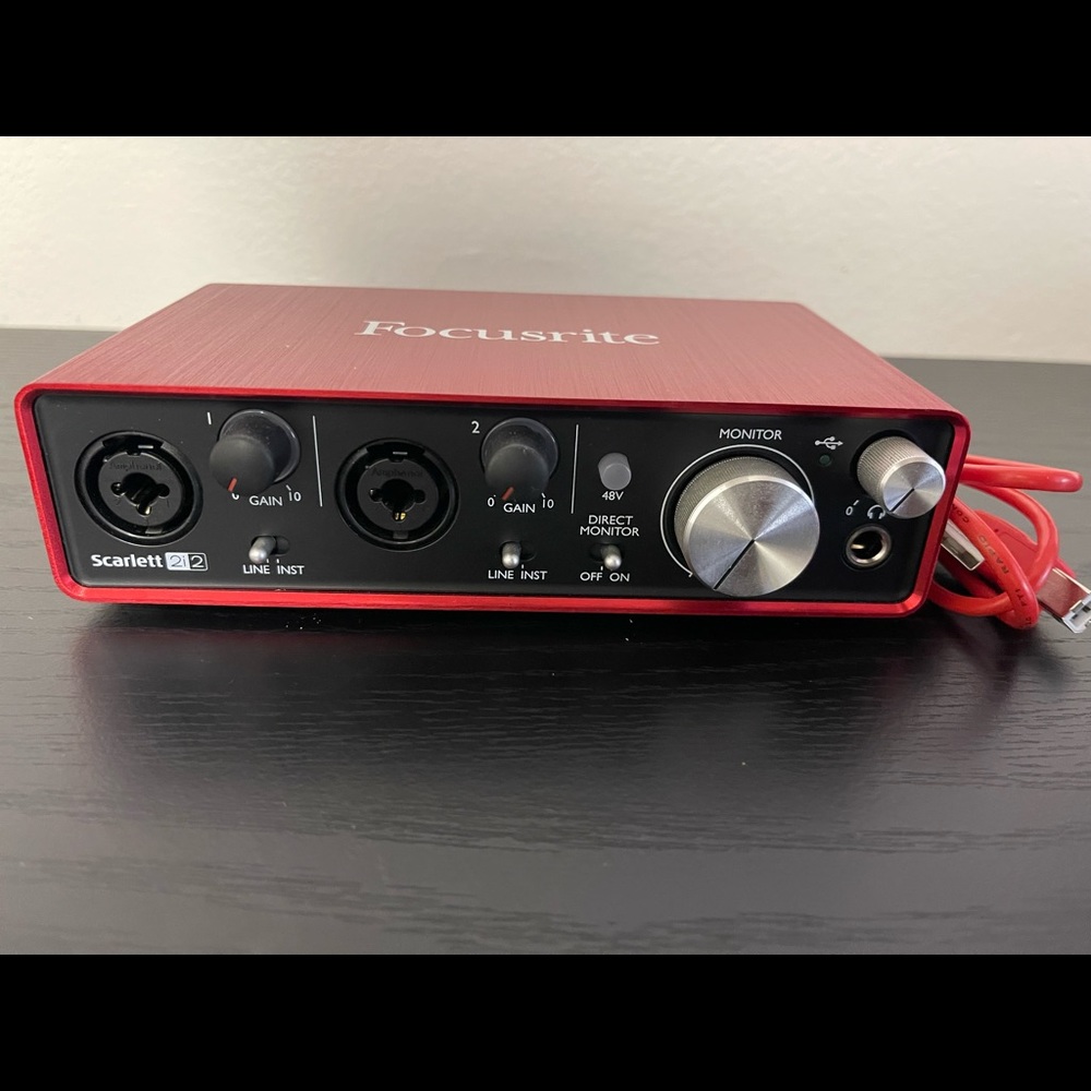 Scarlet Focusrite 2i2 2nd Generation Audio Interface.